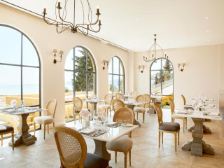 Hotel Nido, Mar-Bella Collection