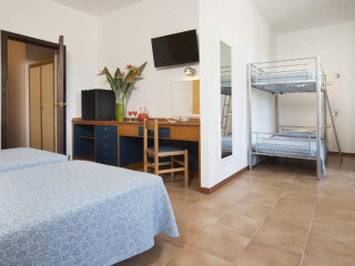 Hotel Oasis
