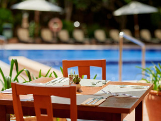 Hotel Oberoy -  Adults Only