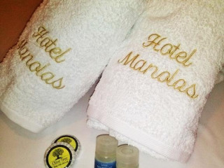 Manolas Hotel Studio