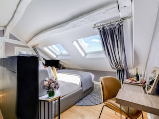 HOTEL OPERA OPAL