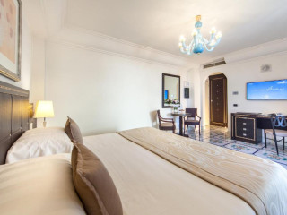 Hotel Palace