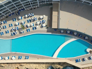 Hotel Paradise Bay Resort