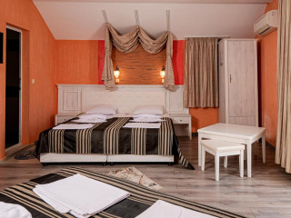 Hotel Paros