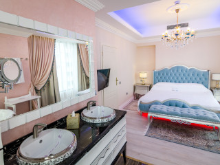 HOTEL PHOENICIA ROYAL