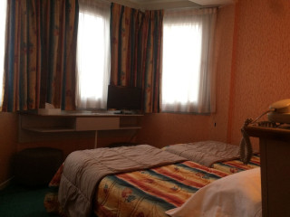 Hotel Picardy