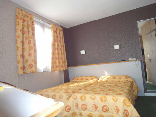 Hotel Picardy