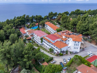 Hotel Porfi Beach