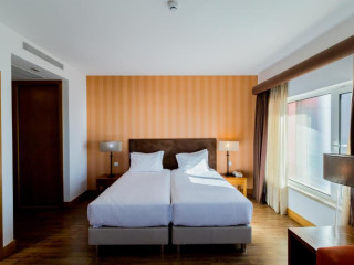 Hotel Quarteira Sol