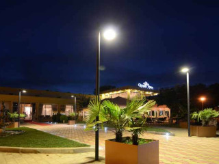 HOTEL QUEEN VERA