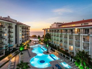 Ramada Hotel and Suites By Wyndham Kusadasi
