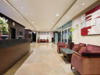 Hotel Ramada by Wyndham Abu Dhabi Downtown