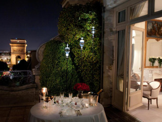 Hotel Raphael