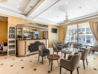Hotel Regency