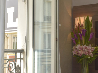 Hotel Renoir Paris Montparnasse