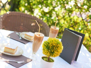 Hotel & Restaurant Laguna