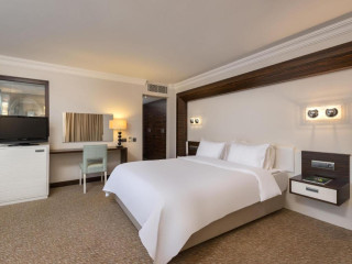 Hotel Rixos Park Belek - The Land Of Legends Access