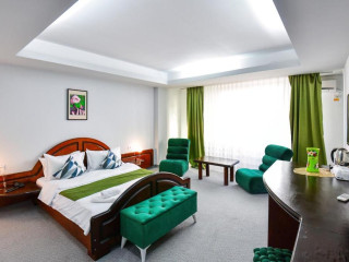 Hotel Royal by Euxin