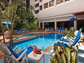 HOTEL ROYAL SIGNATURE