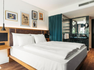 Hotel Schani UNO City