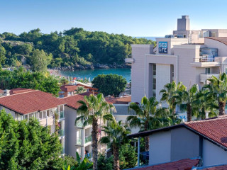 Hotel Sealife Buket Resort & Beach