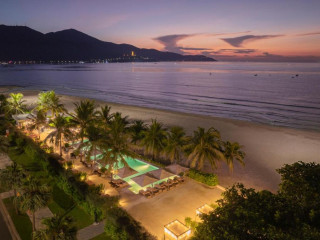 Hotel Signature by M Village Beachfront