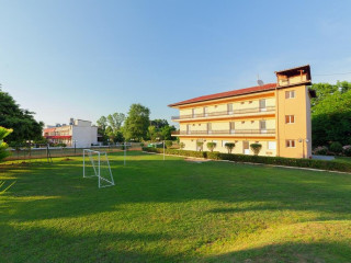 Hotel Sintrivanis