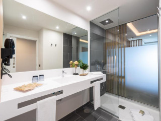 SMART HOLIDAY HOTEL