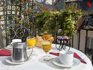 Hotel St Petersbourg Opera & Spa