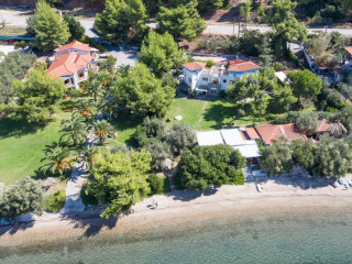 Karavitsi Studio Apartments