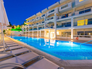 Hotel & Suites Lindos White