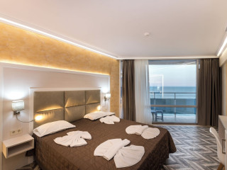 Hotel Sunny Bay