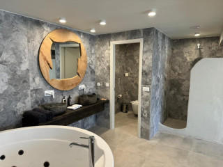 Hotel The Noverian Bios Santorini