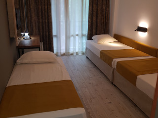 HOTEL TINTYAVA