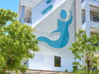 Hotel Triton
