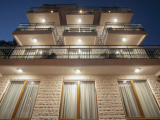 HOTEL TWELVE by Aycon