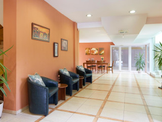 HOTEL VECHNA R