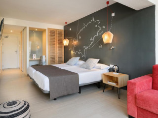 Hotel Vibra Cala Tarida