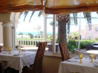 Hotel Vila Domilu