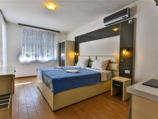 Hotel Villa Dvor Kornic - Budva