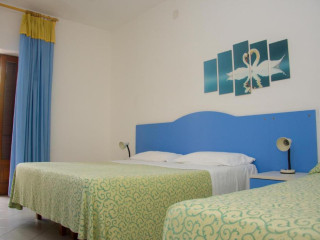 Hotel Villa Mena