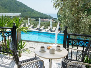 HOTEL VILLA NATASSA