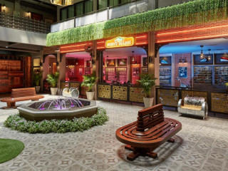 Hotel W22 by Burasari