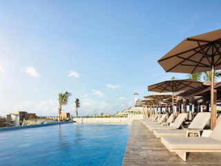 Hotel Xcaret Arte
