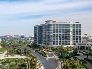 Hotel Yas Plaza Marina by IHG