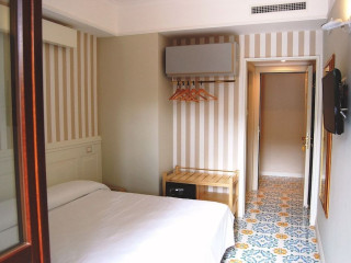 HOTEL ZEUS POMPEI
