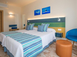 Hovima La Pinta Beachfront Family Hotel