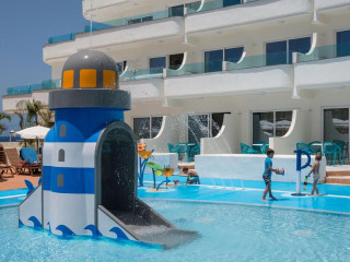 Hovima La Pinta Beachfront Family Hotel