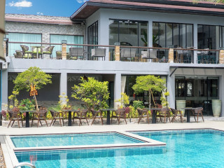 Howard Johnson by Wyndham Phuket Naiyang