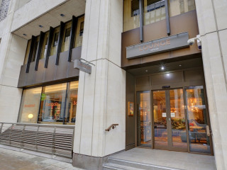 hub by Premier Inn London Westminster Abbey hotel